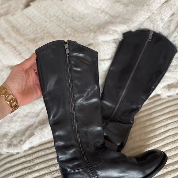 Frye pull on tall leather boot. Black. Never worn. Brand new without box - Picture 8 of 10